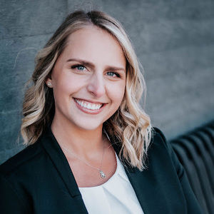 Meet your Posher, Angela